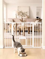 Babelio extra-wide baby gate in stair setup for safe passage