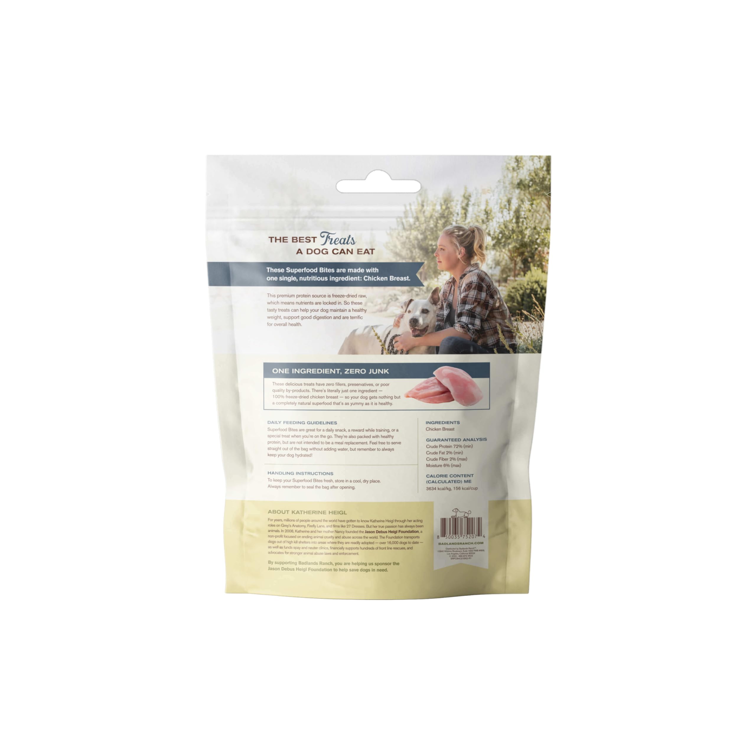 BADLANDS RANCH freeze-dried chicken bites close-up show texture and quality.