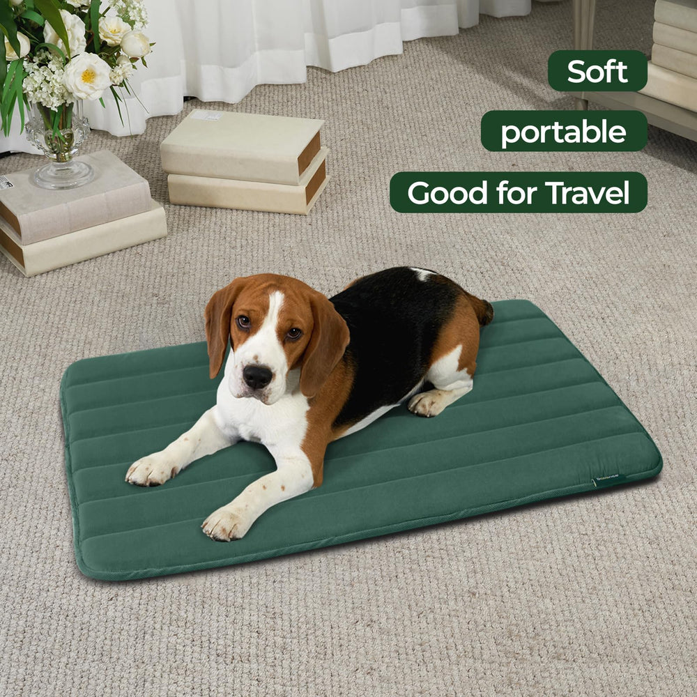 BALANCE Anti-slip base keeps the mat secure during play.