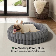 BALANCE Luxury Donut Bed edge-support detail emphasizes neck and head padding for curling pets.