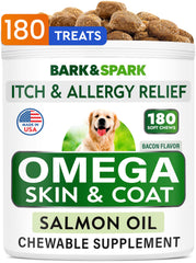 BARK&SPARK Omega-3 treats in a jar for dogs and cats' healthy skin.