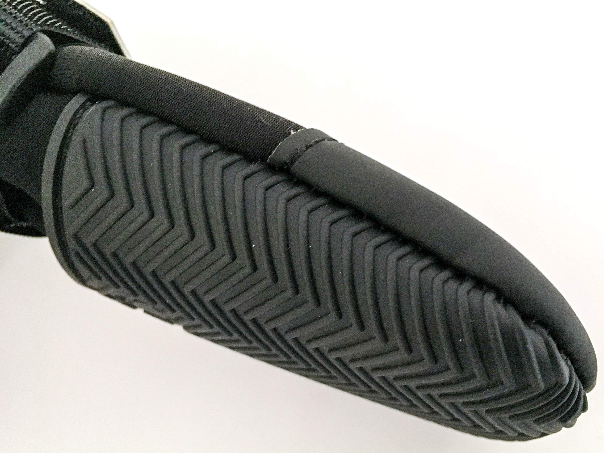 Bark Brite water-resistant paw shields protect against wet surfaces during use