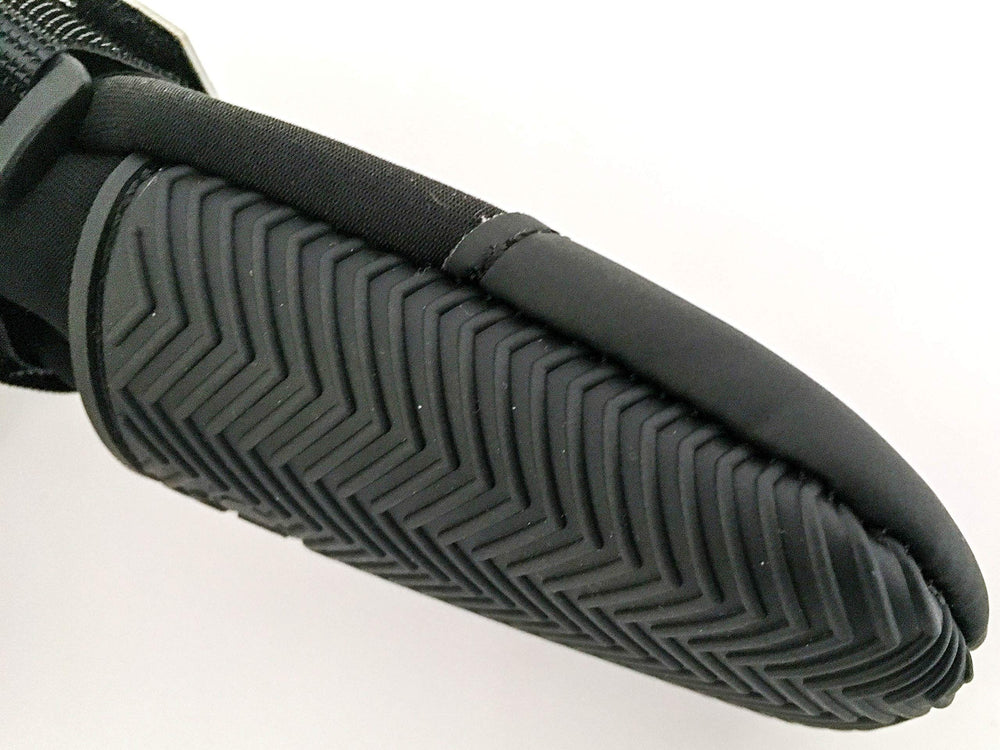Bark Brite water-resistant paw shields protect against wet surfaces during use
