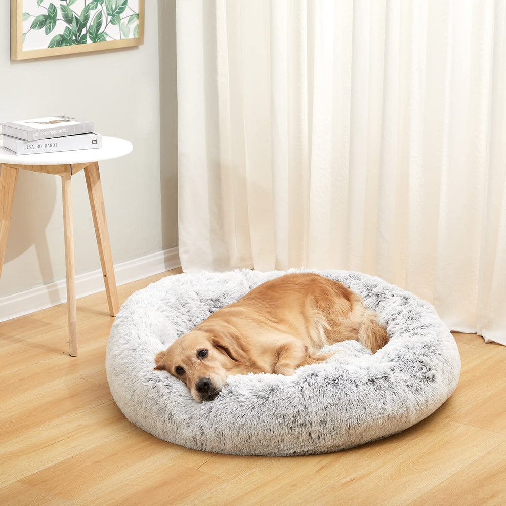 Bedfolks Calming Donut Dog Bed closeup, fluffy faux fur texture for comfort
