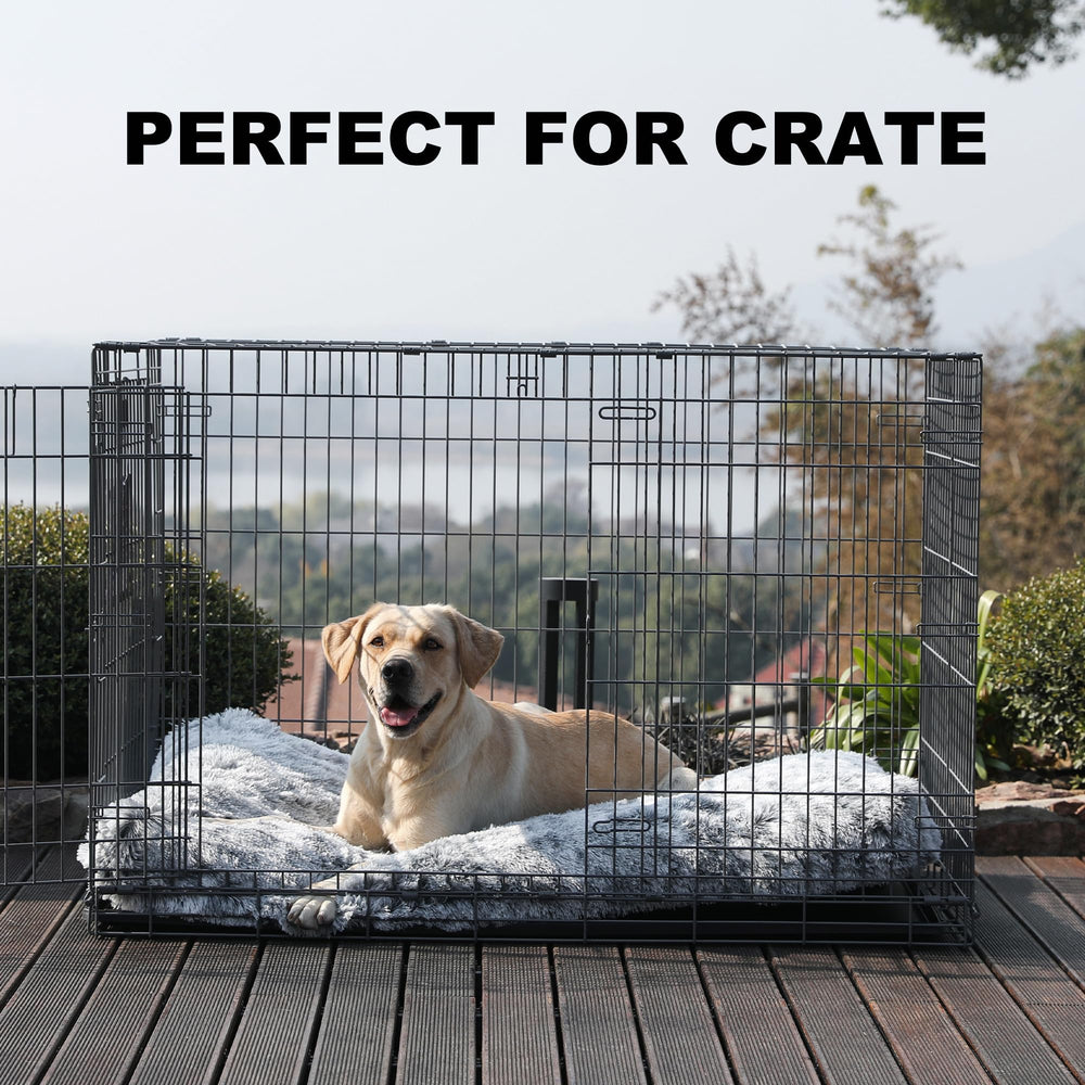 Bedfolks non-slip bottom keeps the bed in place inside the crate