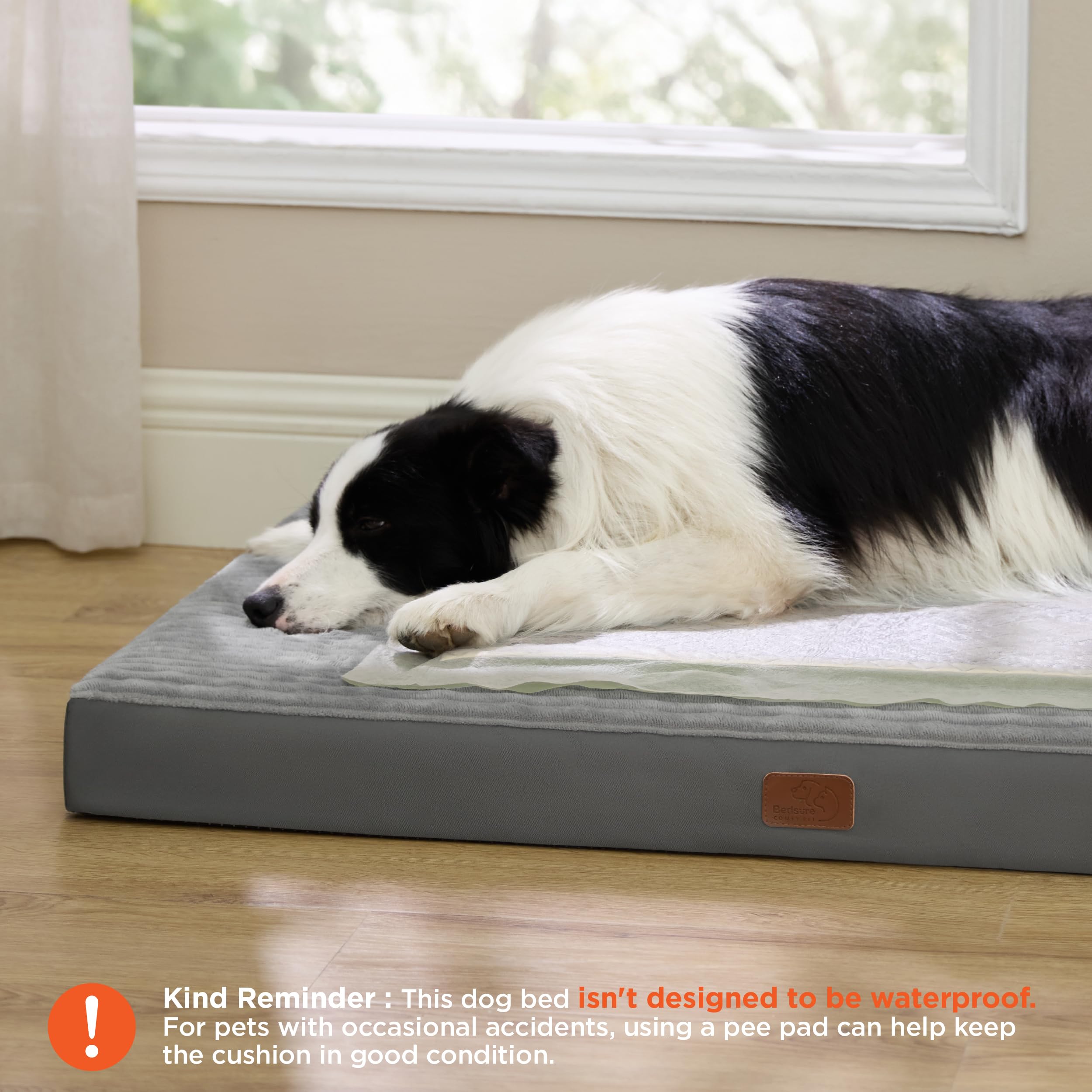 Bedsure ComfyFleece XL dog bed close-up shows 25D foam support.