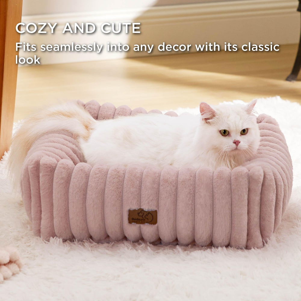 Bedsure ComfyFleece bed rear-anti-slip base demonstrates stability on smooth floors during play.