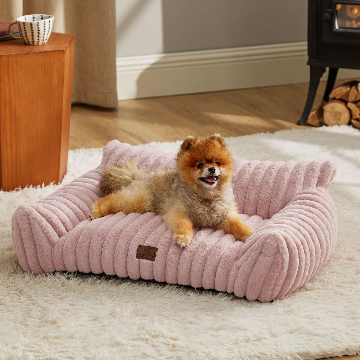 Bedsure ComfyFleece cat couch front view with plush warmth for pets