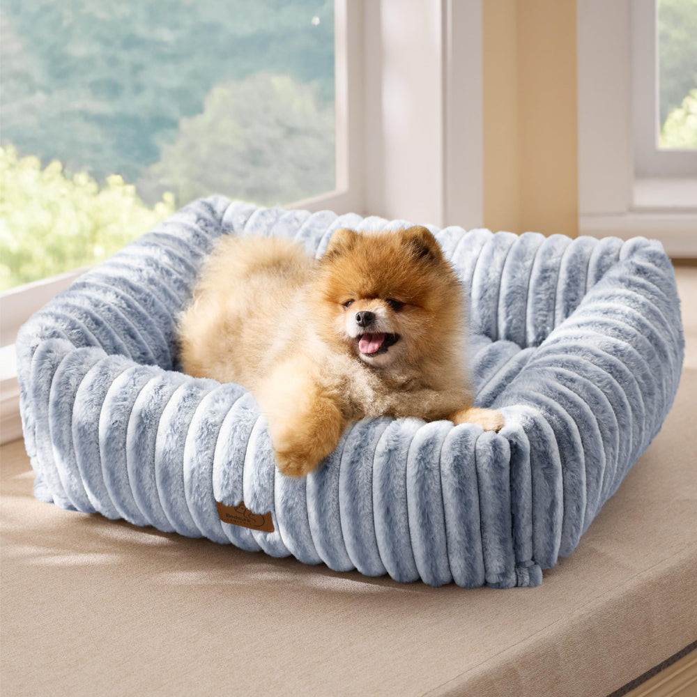 Bedsure ComfyFleece bottom view with anti-slip base on floor