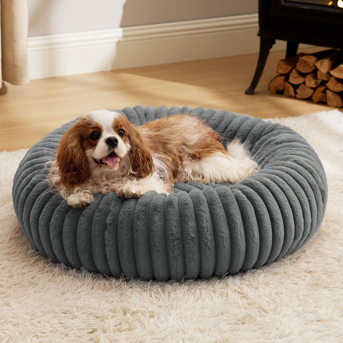Bedsure ComfyFleece Donut Bed removable cover for easy cleaning and fresh comfort.