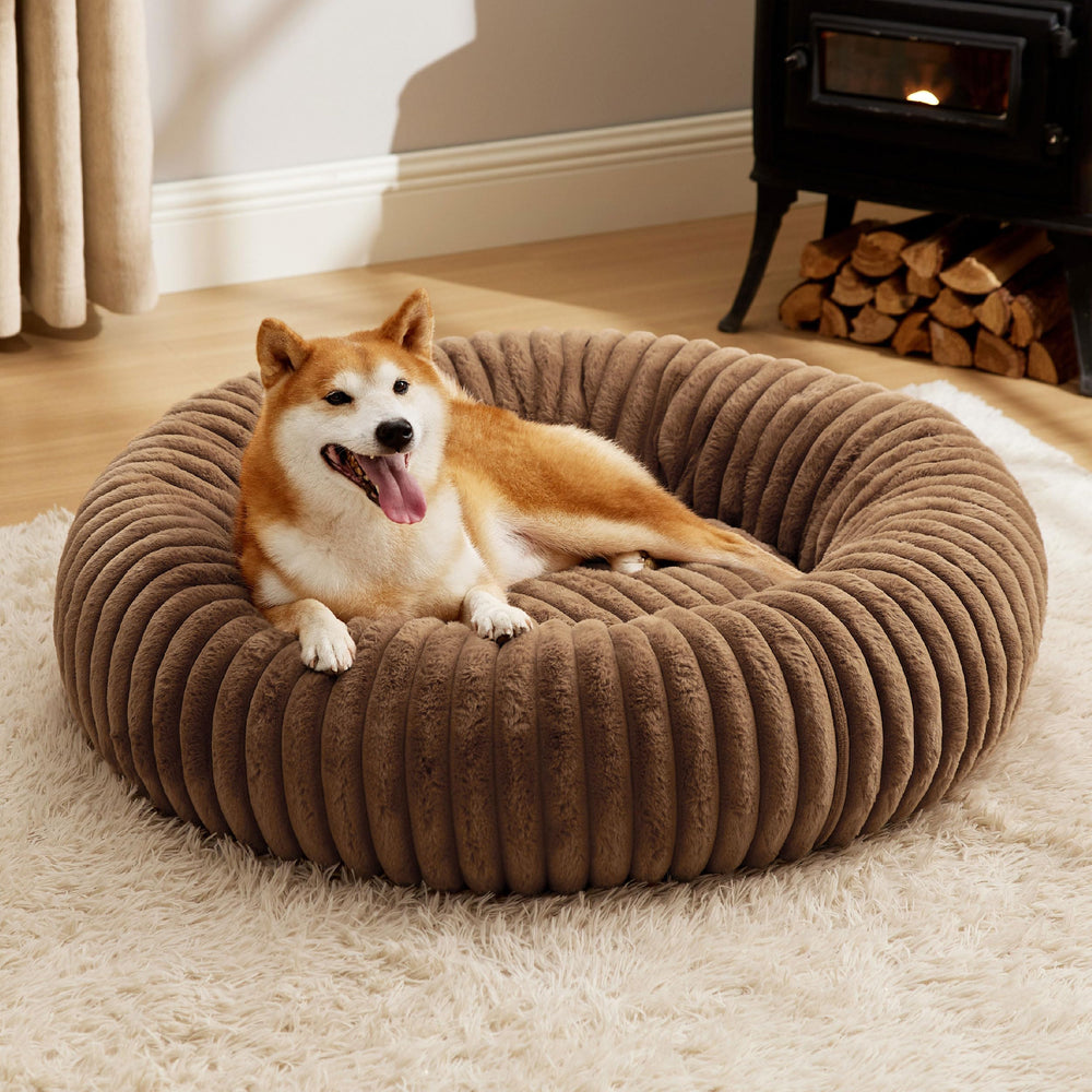 Bedsure ComfyFleece Donut Bed round shape offers a cozy lounge for relaxed naps