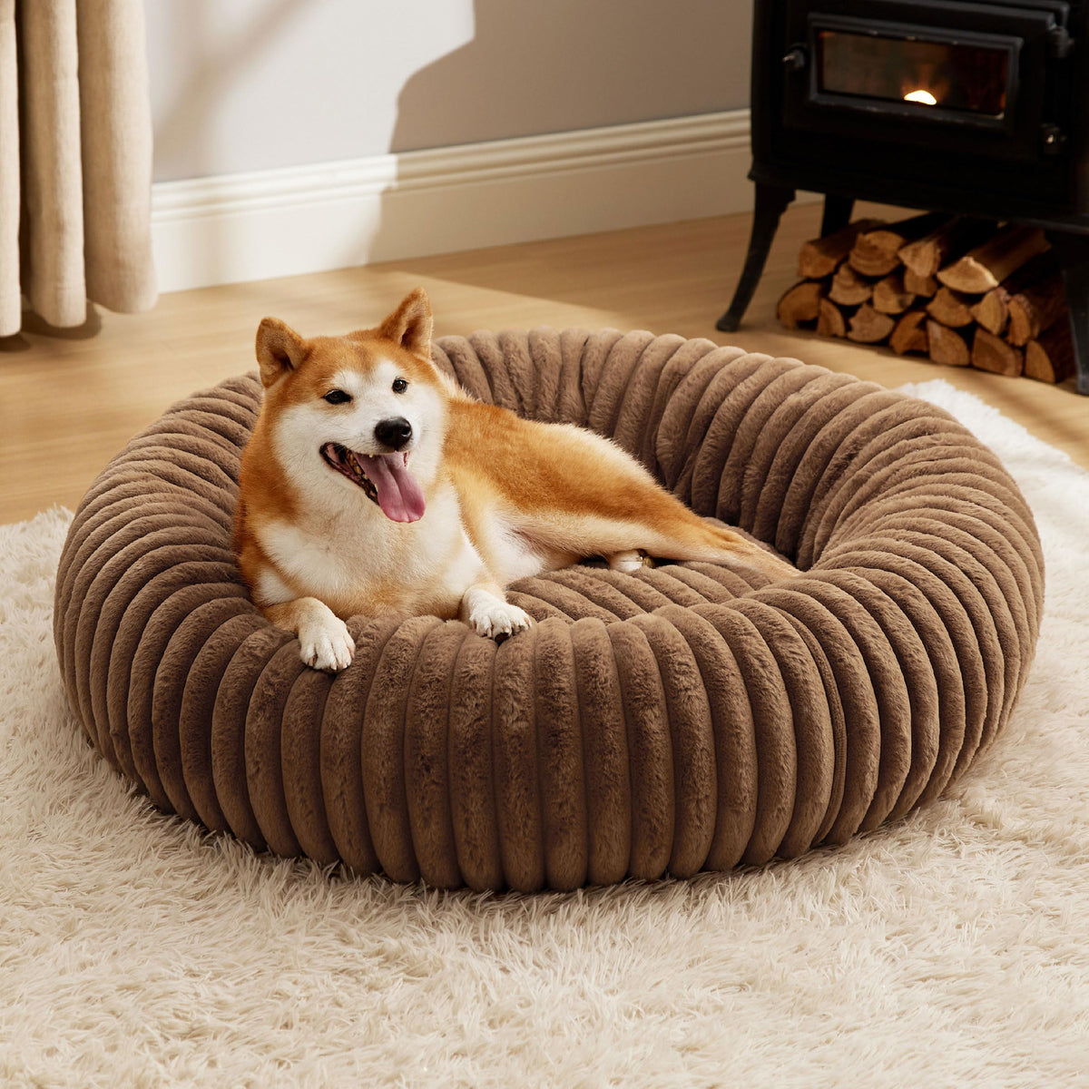 Bedsure ComfyFleece Donut Bed round shape offers a cozy lounge for relaxed naps