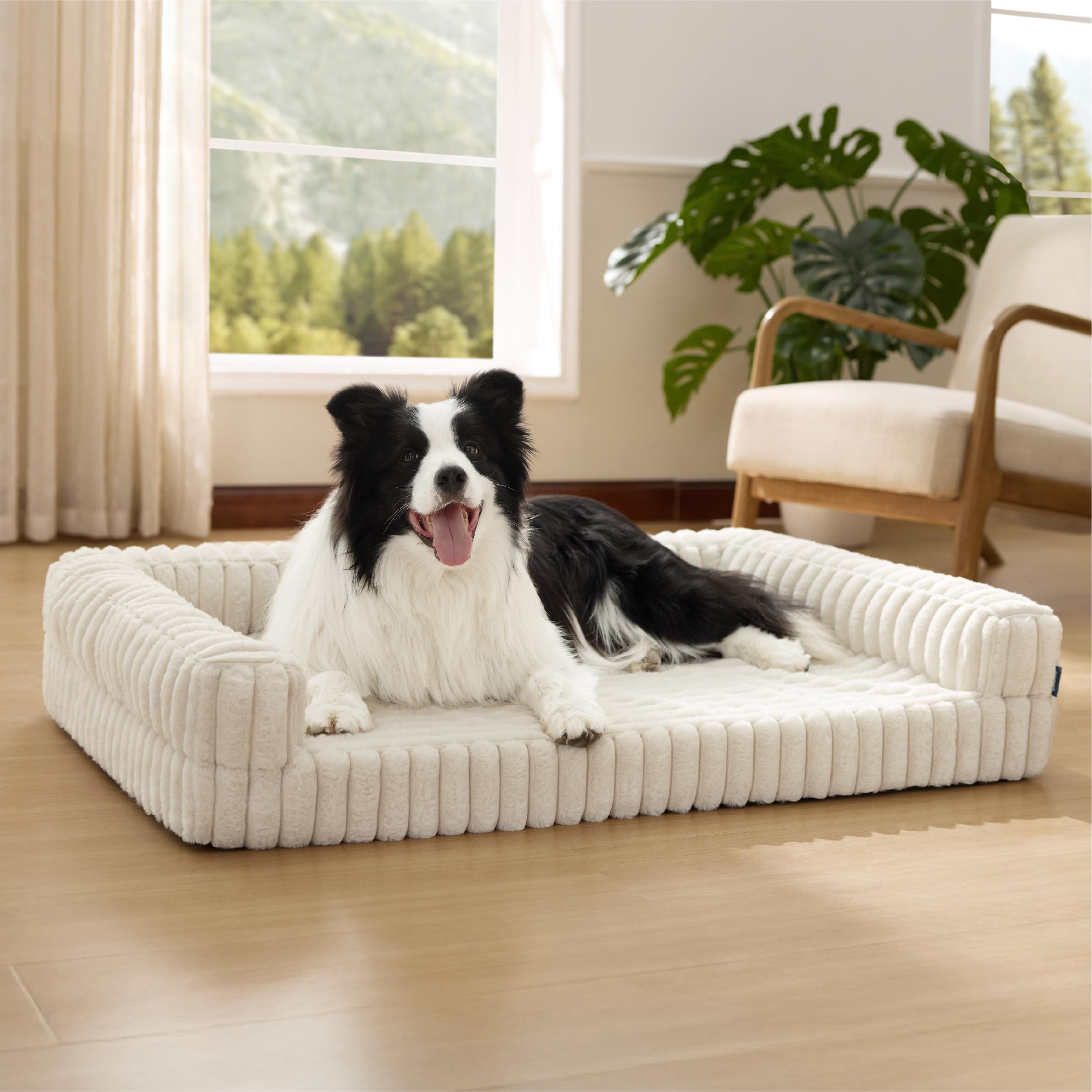 Bedsure ComfyFleece orthopedic dog bed with large cream cushion supports joints