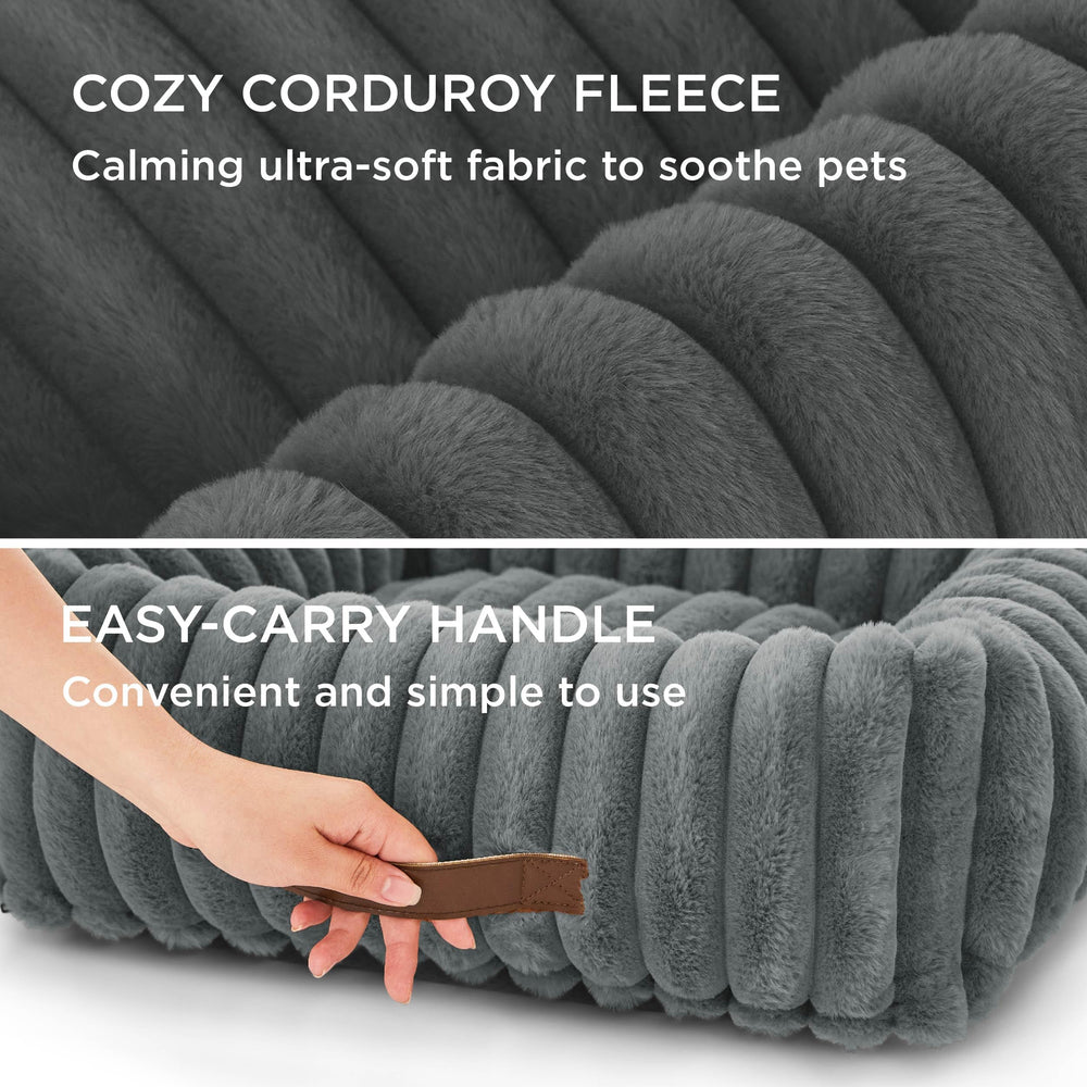 Bedsure ComfyFleece bed anti-slip bottom keeps it in place during use.