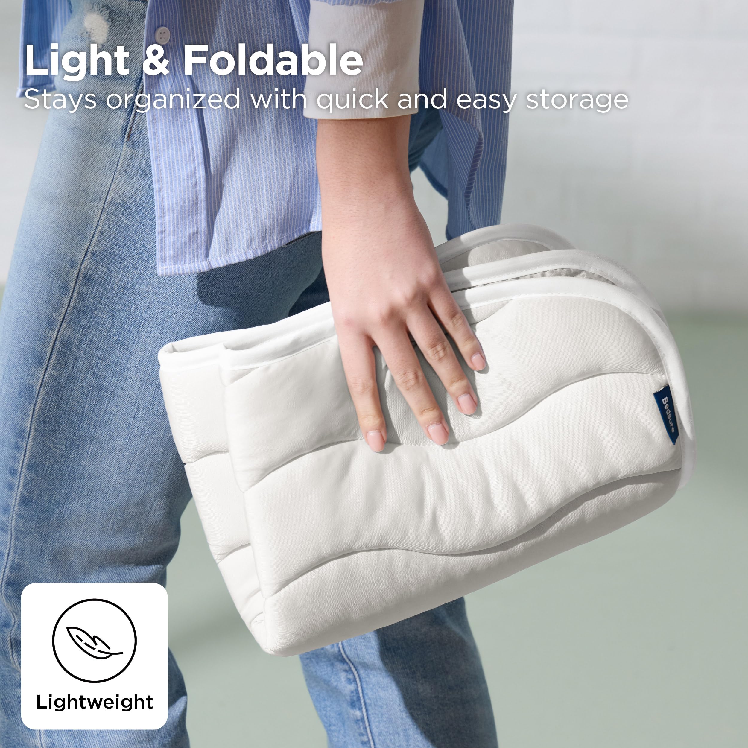 Bedsure mat machine-washable design allows easy cleaning after outdoor use