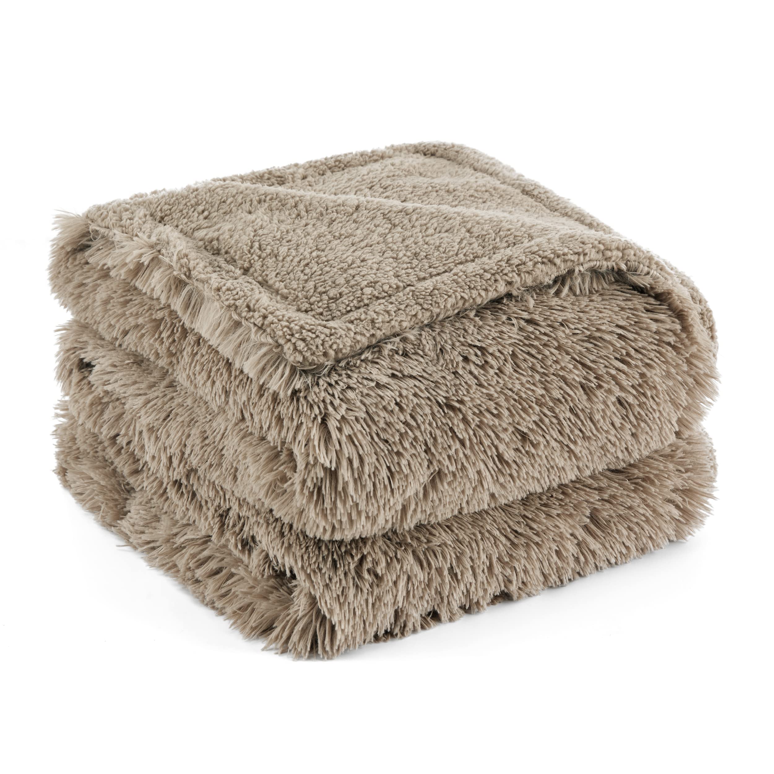 Bedsure senior-friendly plush blanket supports calm comfort for aging dogs.