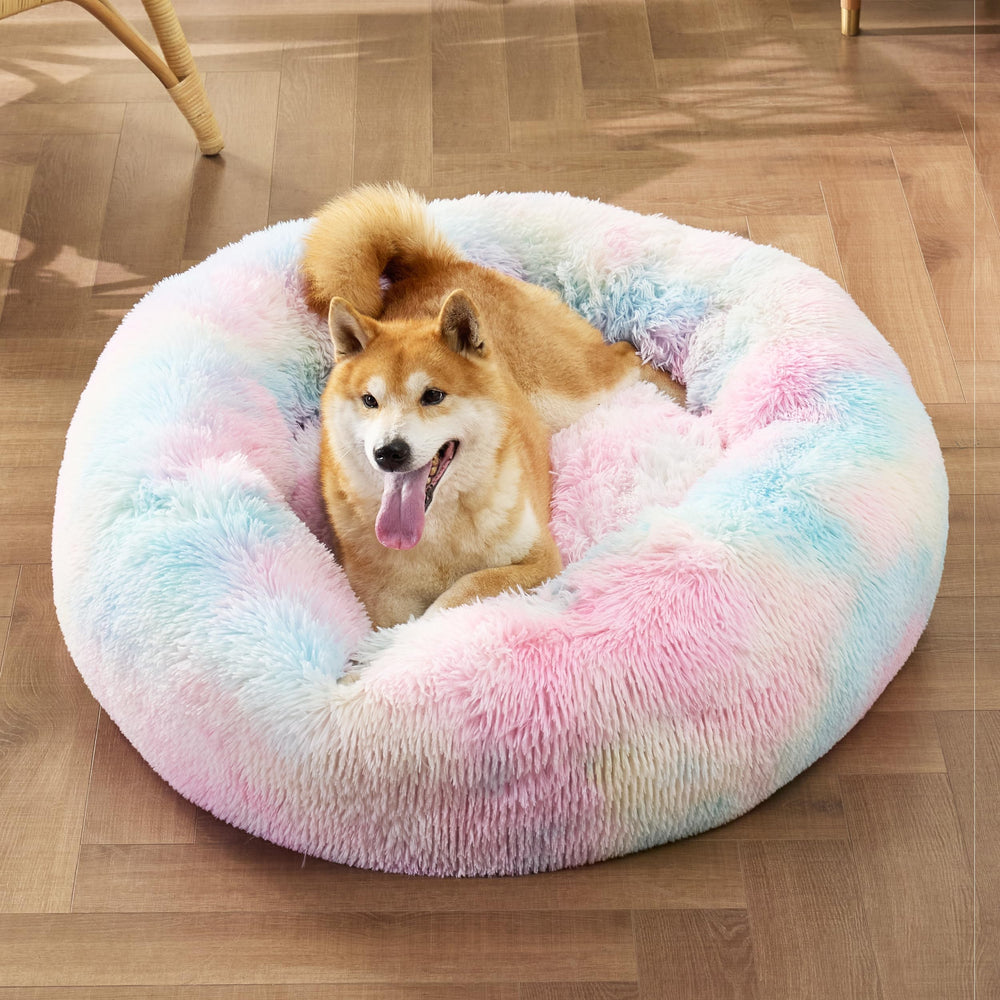 Bedsure Donut Bed non-slip base keeps the bed stable on slick floors.