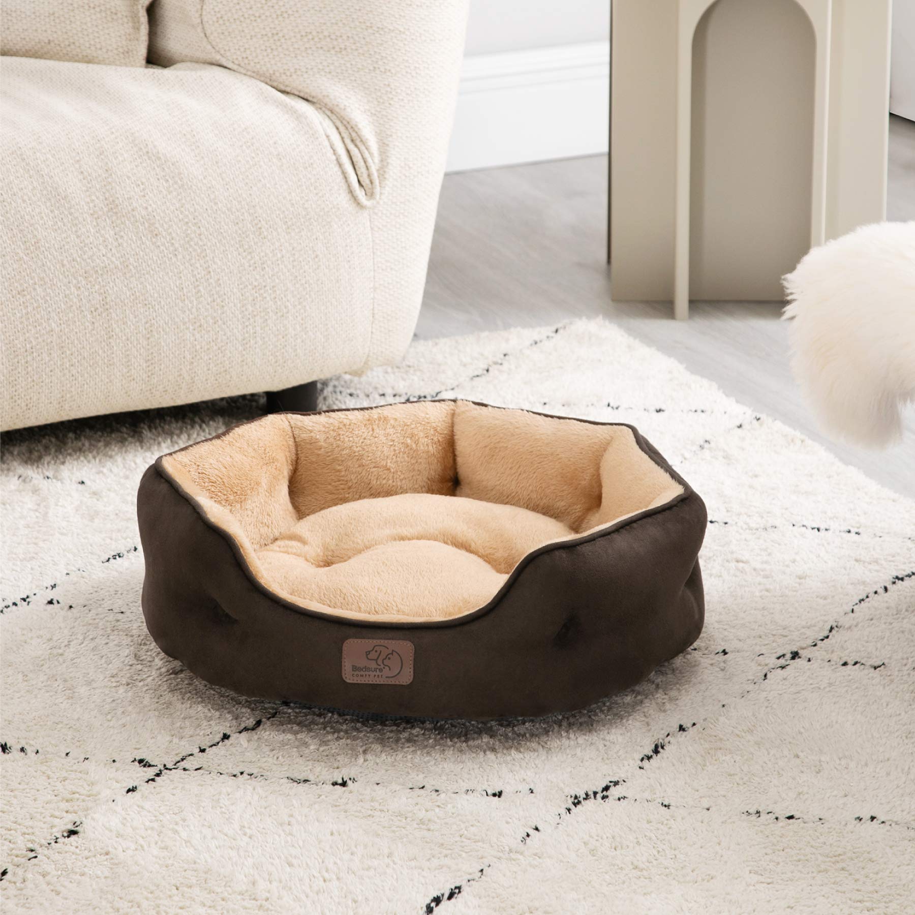Bedsure non-slip bottom reduces slipping on smooth floors