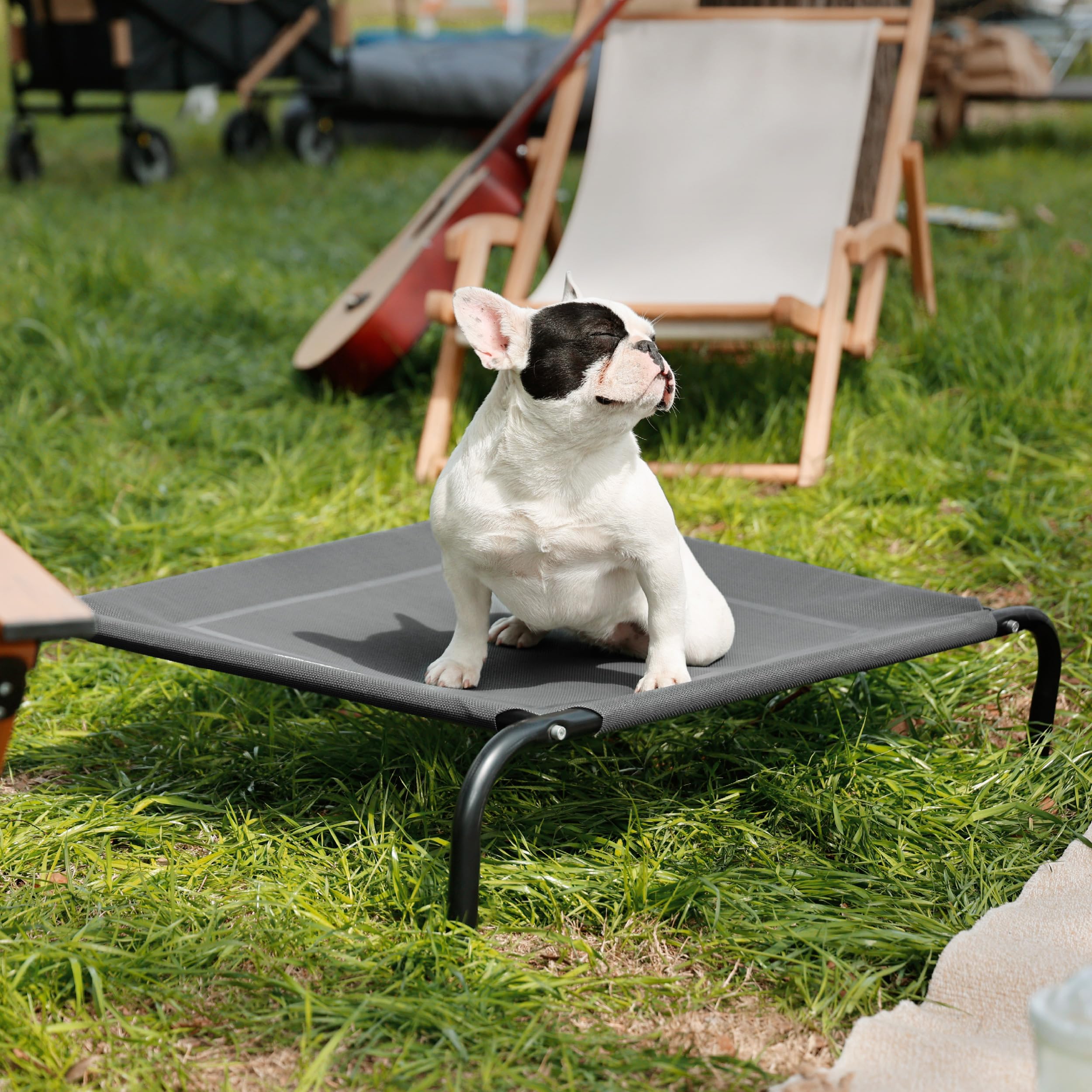 Bedsure easy-clean mesh bed simplifies maintenance after playtime.