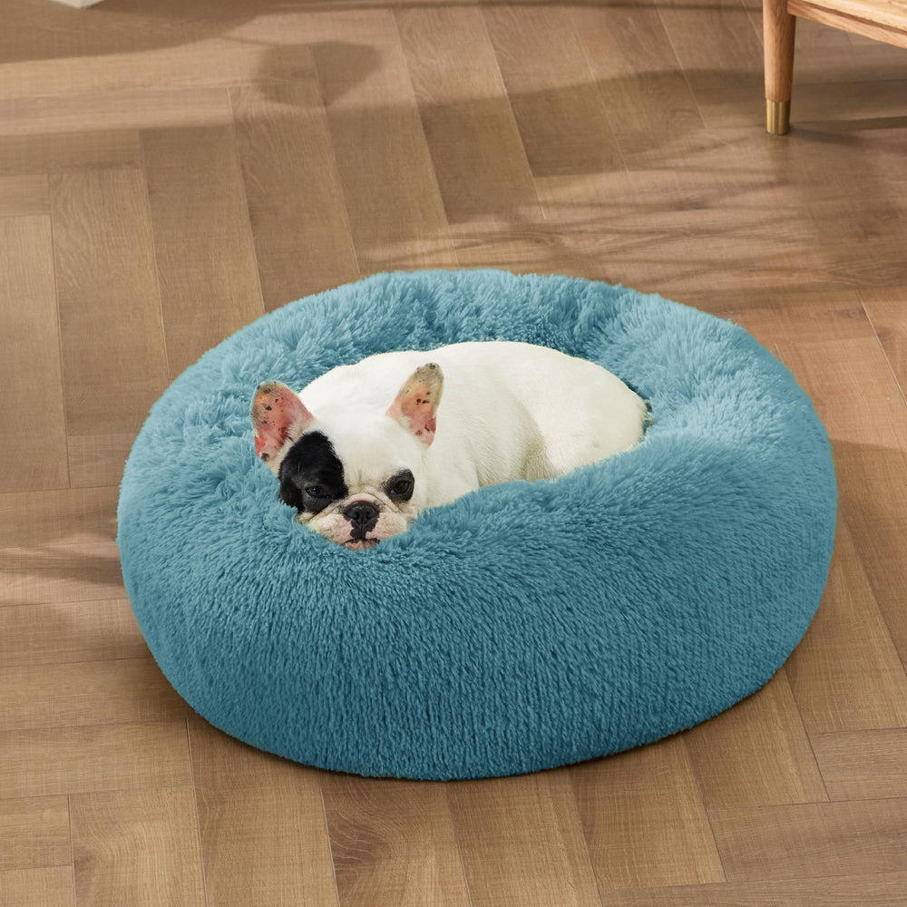 Bedsure non-slip base round pet bed stays in place during naps