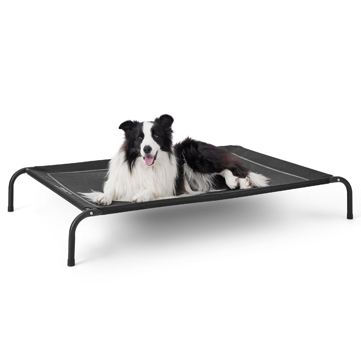 Bedsure outdoor elevated dog bed front view with cooling comfort for large dogs.