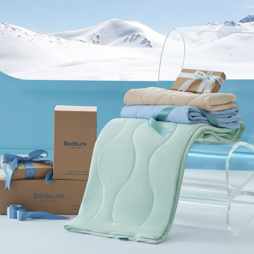 Bedsure cooling blanket texture close-up highlights breathable fabric.
