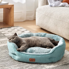 Bedsure plush sherpa round cat bed highlights soft surface for warmth and comfort.