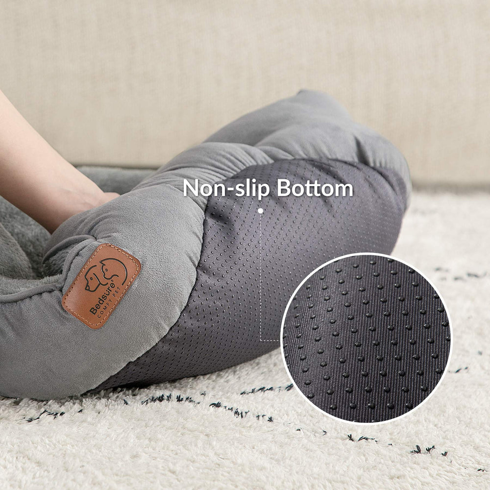 Bedsure sherpa plush cover grey enhances soft, luxurious lounging.
