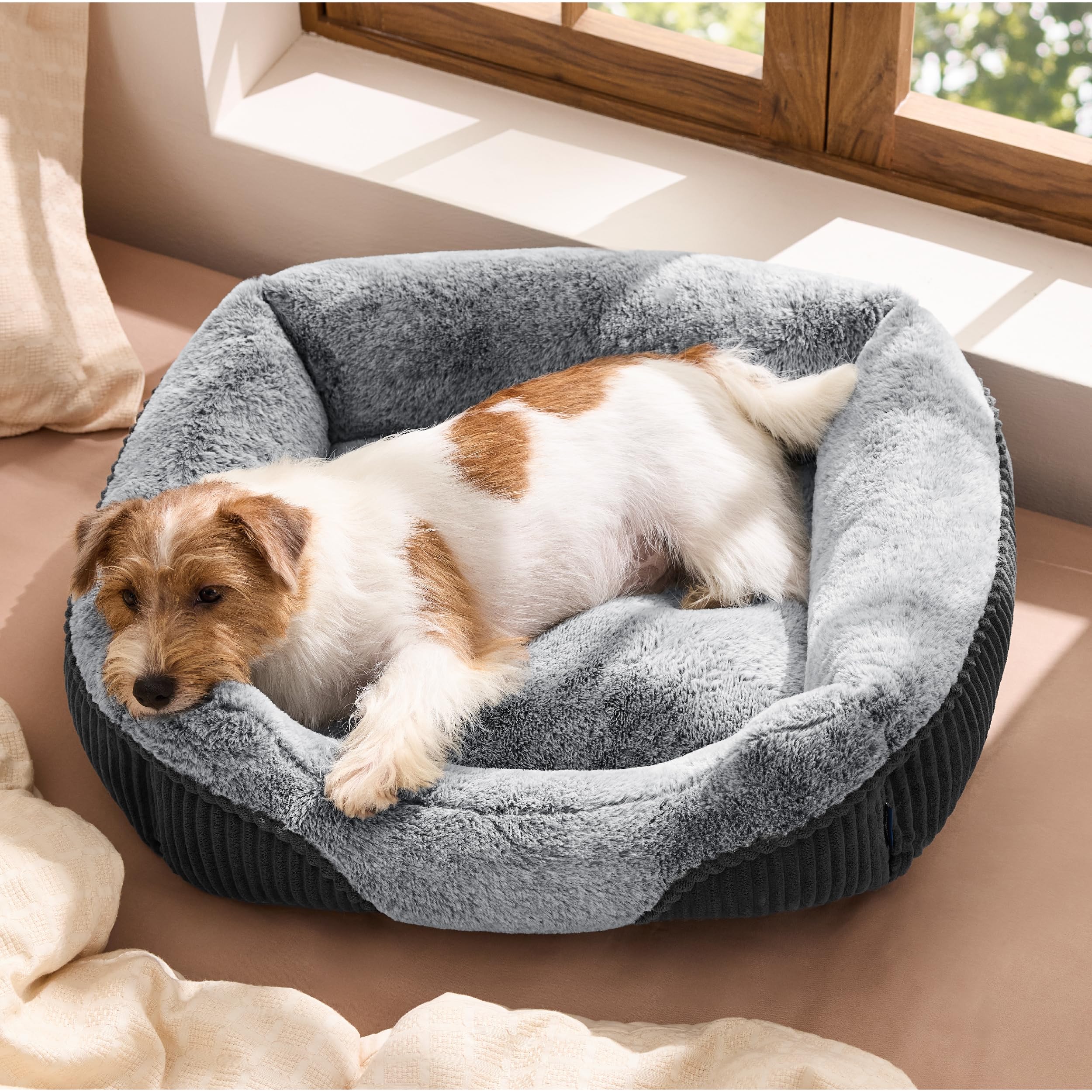 Bedsure washable dog bed side view highlights durable, easy-clean design for daily use