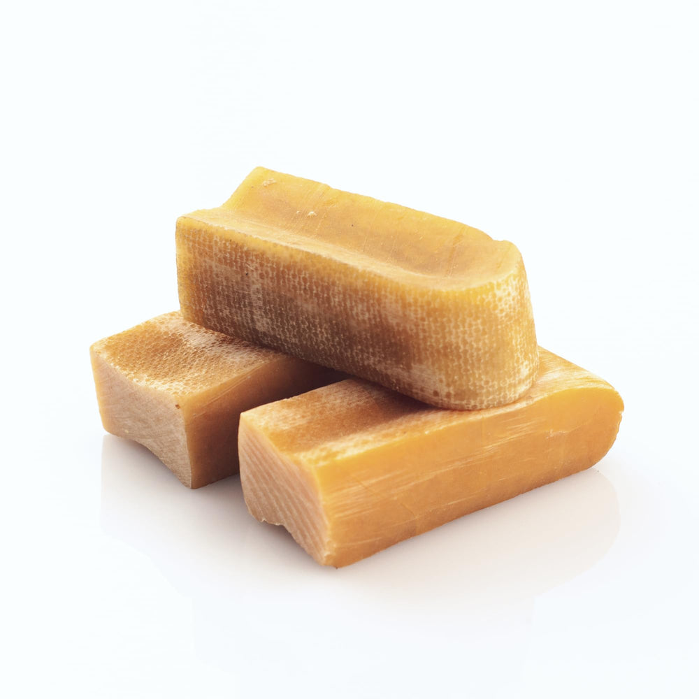 Best Bully Sticks natural ingredients label – yak and cow milk