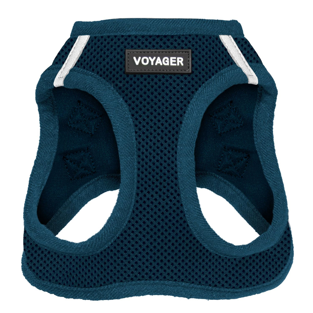 Best Pet Supplies Voyager blue harness with buckle for secure step-in daily walks.