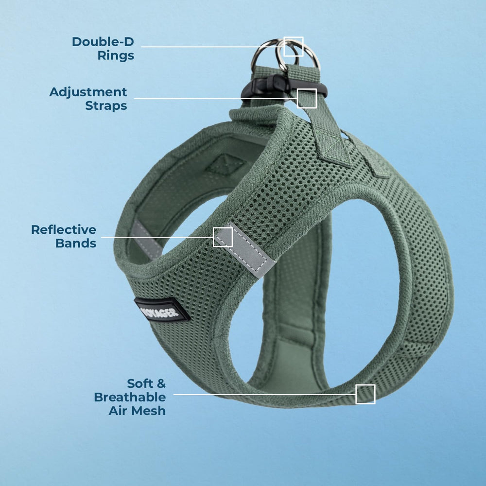 Best Pet Supplies Voyager Step-in Air Harness with secure hook-and-loop fastener and buckle.