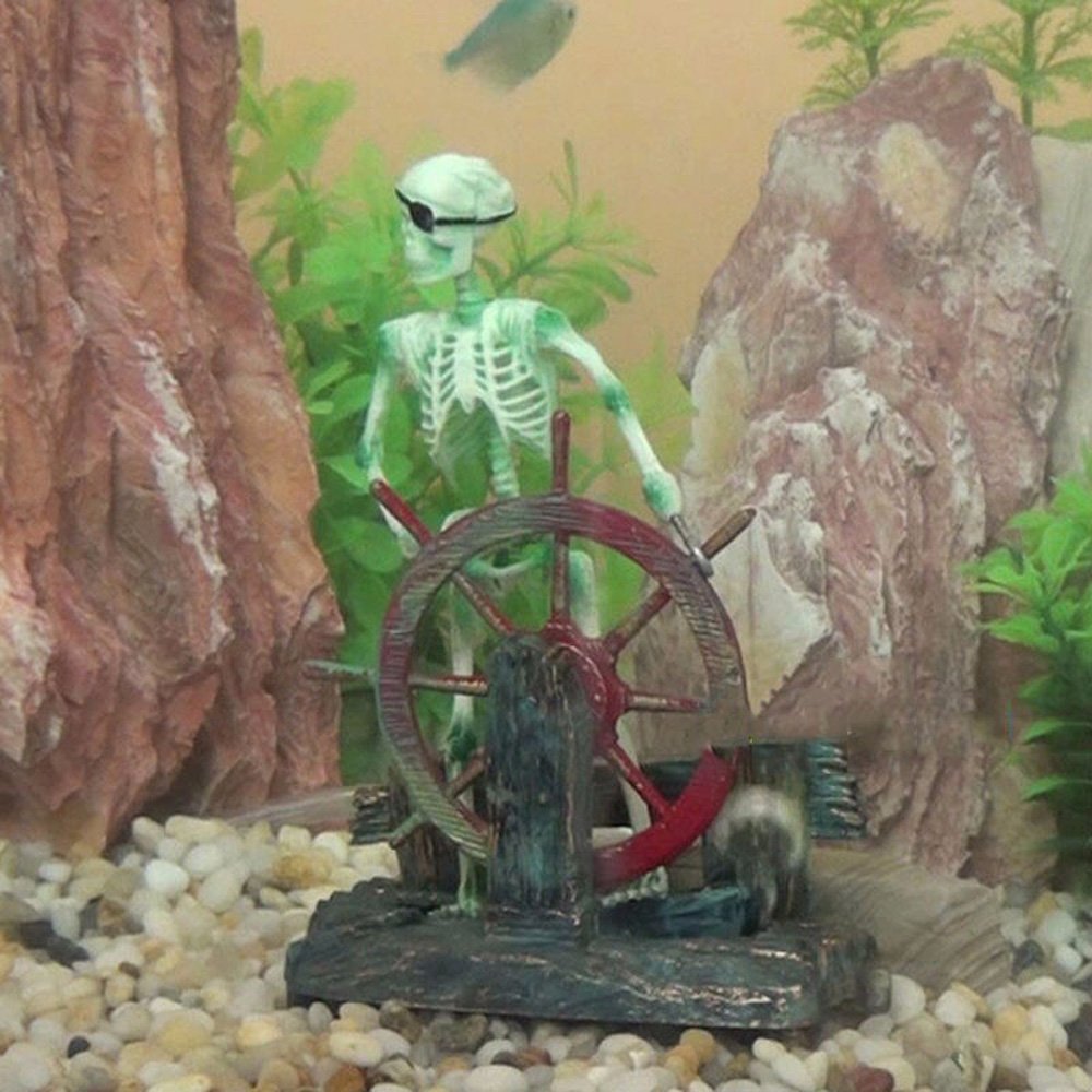 Bestgle air-driven pirate ornament enhances tank ambience and exploration.
