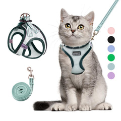 Betmaypet cat harness light green size S ready for outdoor walks.