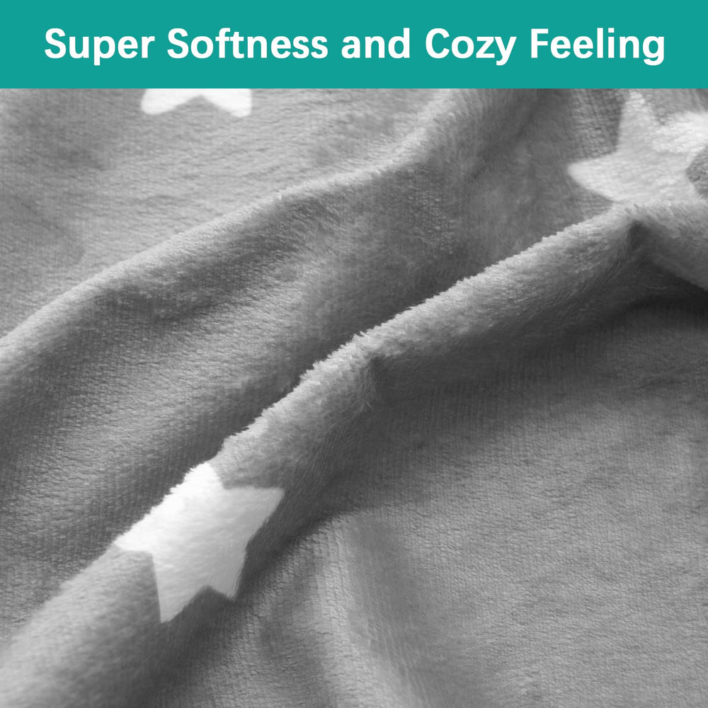Biloban non-slip bottom prevents shifting during naps and entry.