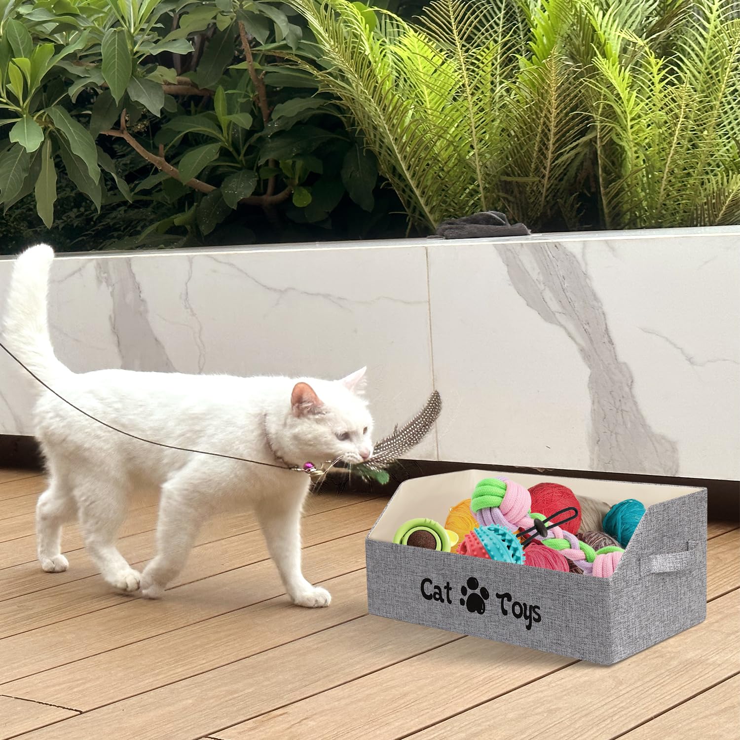 BinWhiz cat toy bin handles closeup for easy transport