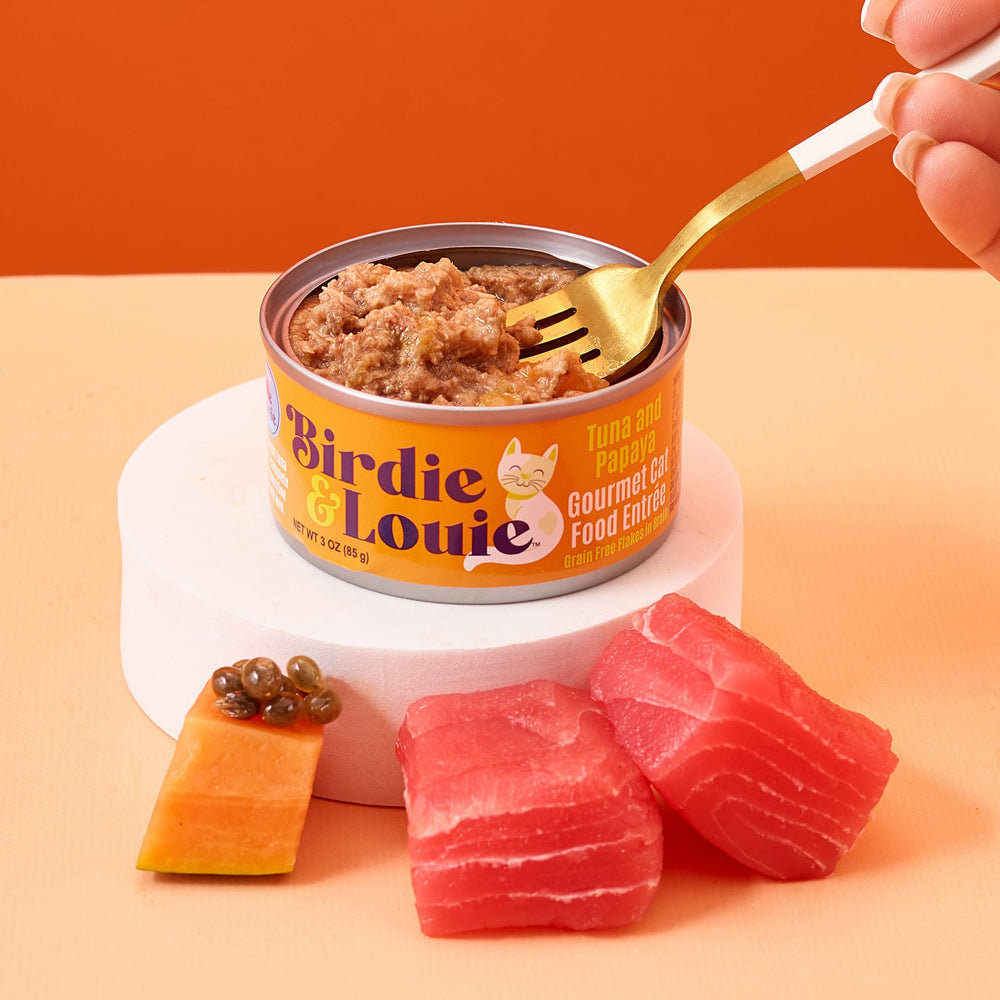 Birdie and Louie bulk 30 cans image: convenient case for rotation.
