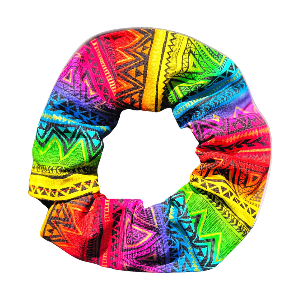 Birdsbesafe Tribal Stripes Cat Collar Cover front view enhances visibility for safe outdoor exploration.