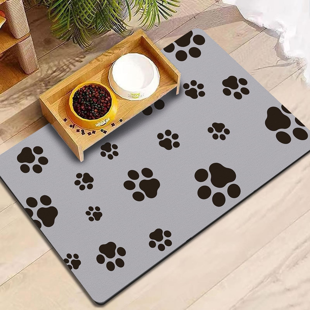 Blkjsgly dog food mat with absorbent surface preventing spills