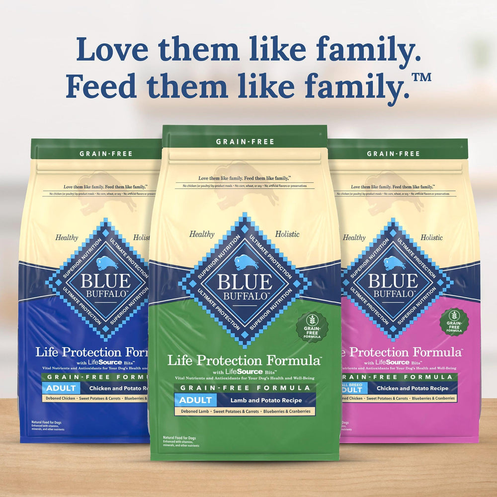 Blue Buffalo 4 lb bag is compact and easy to store.