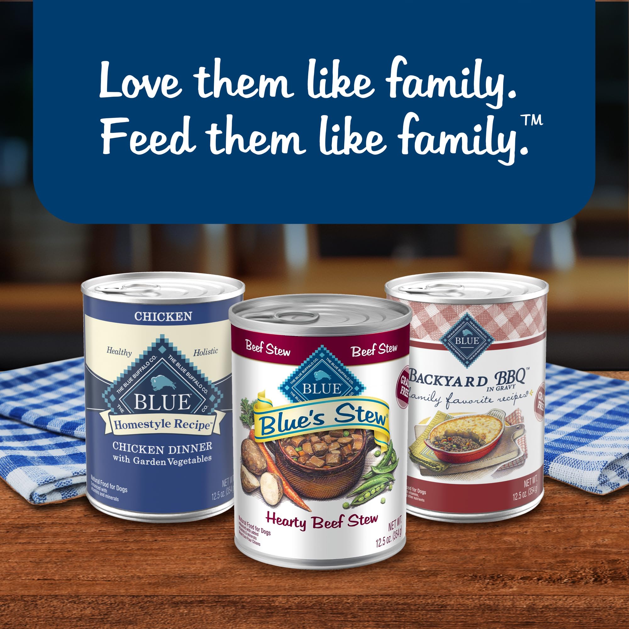 Blue Buffalo Blues Stews gravy detail highlights savory sauce over meat.