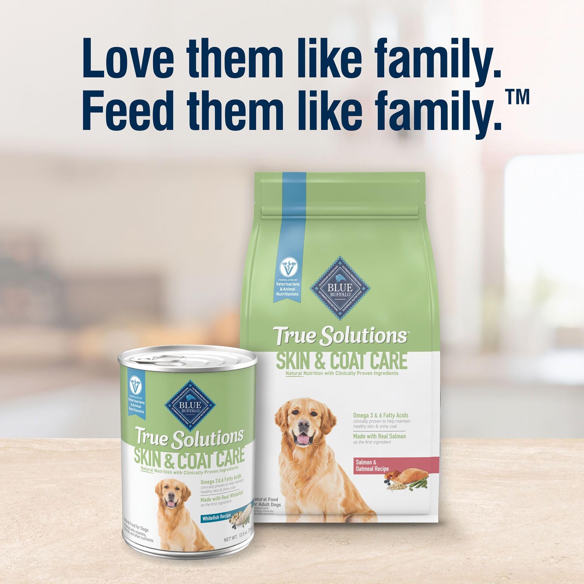 Blue Buffalo crunchy kibble texture visible for easy chewing.