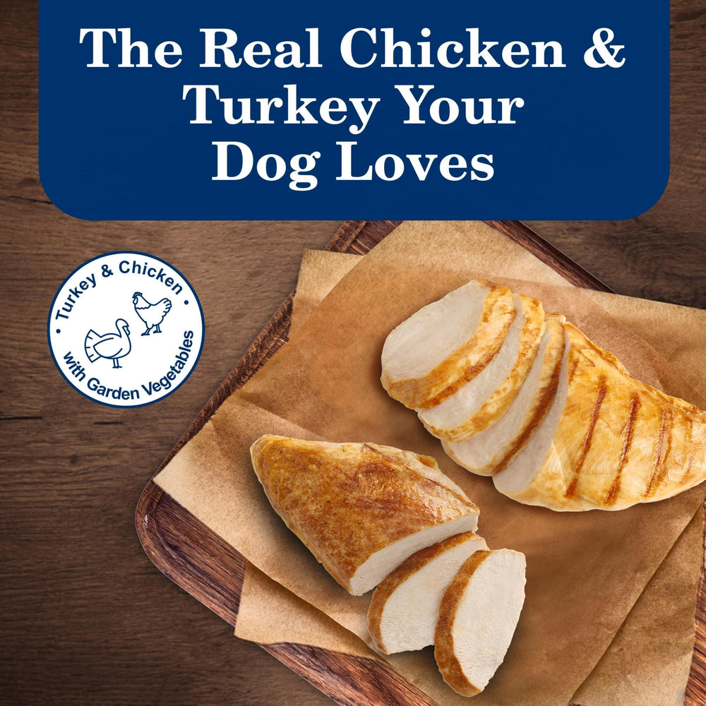 Blue Buffalo Homestyle chicken wet dog food close-up label highlights real meat.