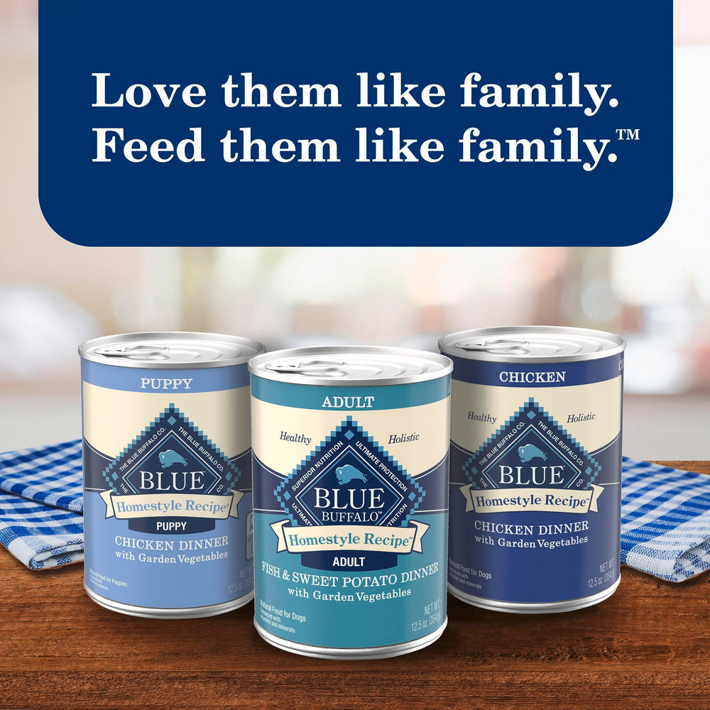 Blue Buffalo Homestyle closeup-texture reveals moist, appetizing meal consistency.