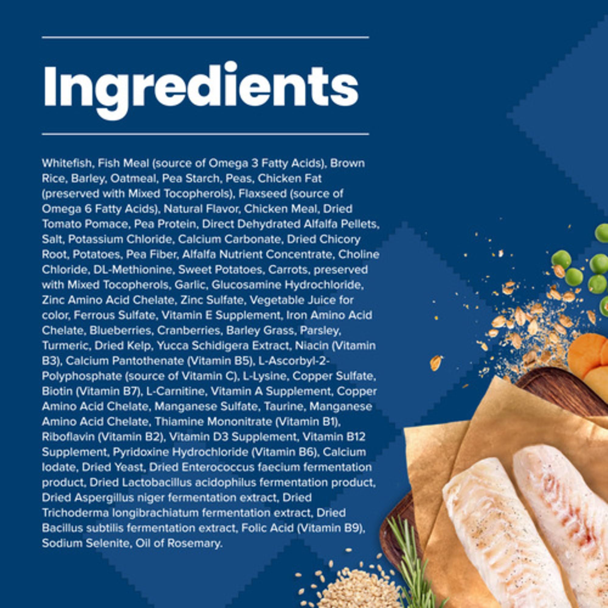 Blue Buffalo no chicken by-products label communicates cleaner ingredients