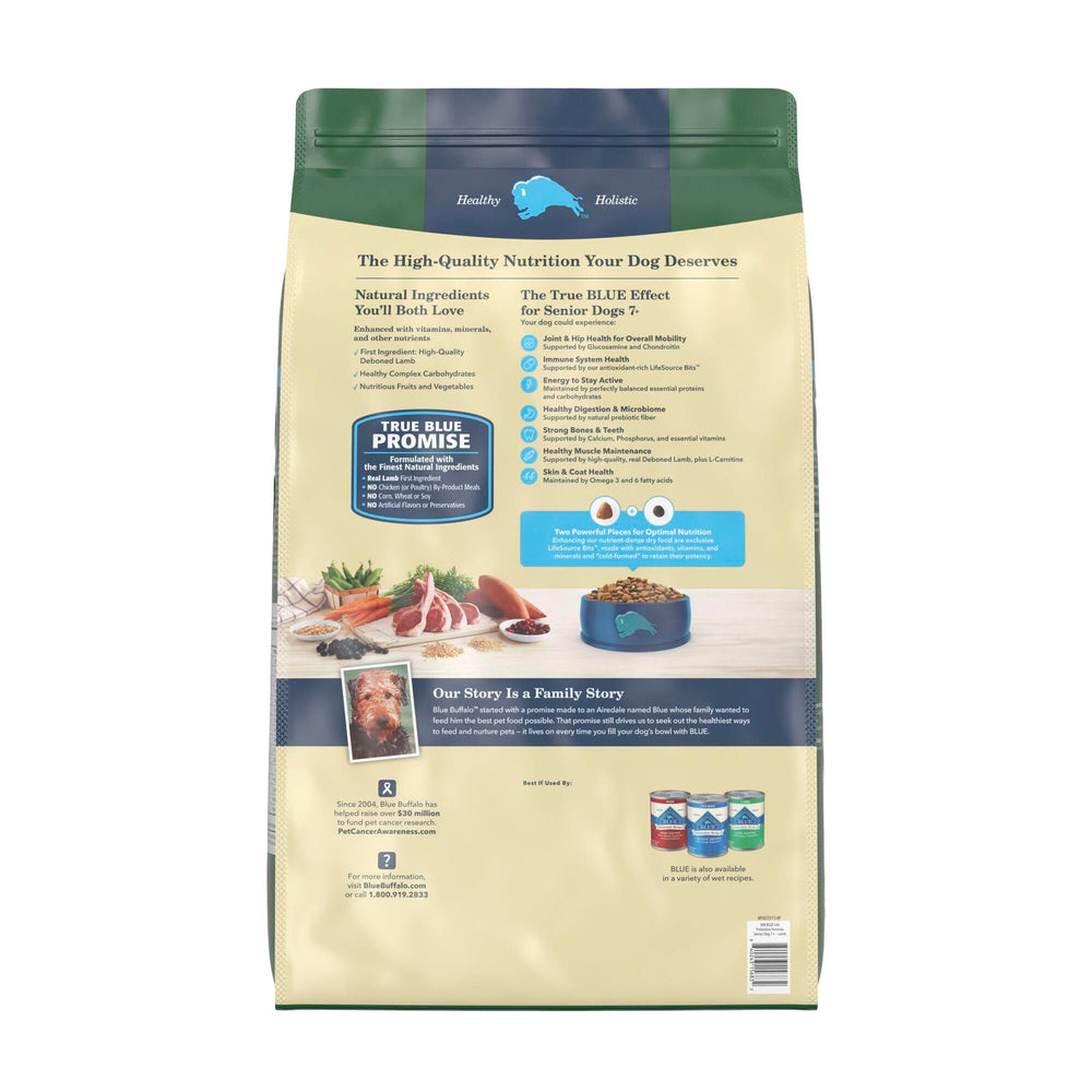 Blue Buffalo Senior joint support with glucosamine-chondroitin aids mobility and comfort.
