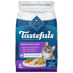 Blue Buffalo Tastefuls active dry cat food bag showing 3lb size for convenient feeding