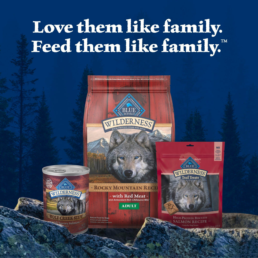 Blue Buffalo Wilderness Wolf Creek Stew packaging display with nutrition highlights.