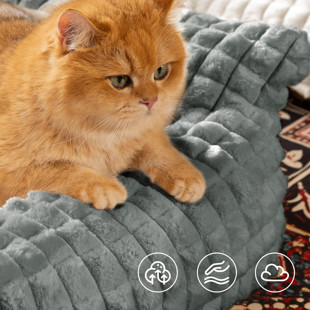 Blunique bed features 3D diamond pattern for stylish comfort.