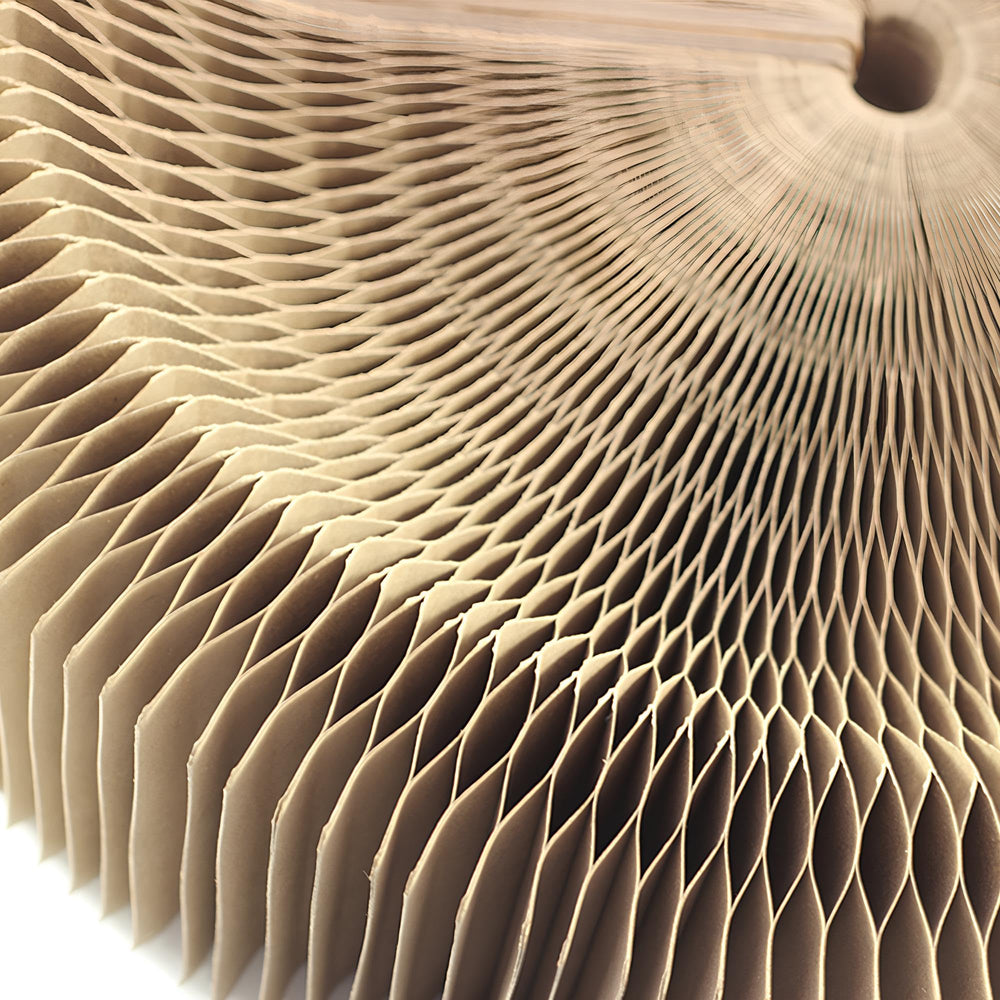 BobbyPet honeycomb paper close-up shows sturdy, lightweight construction.